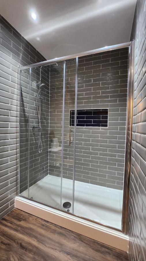 Principality Suites; Three Bed By Property Promise Cardiff Eksteriør bilde